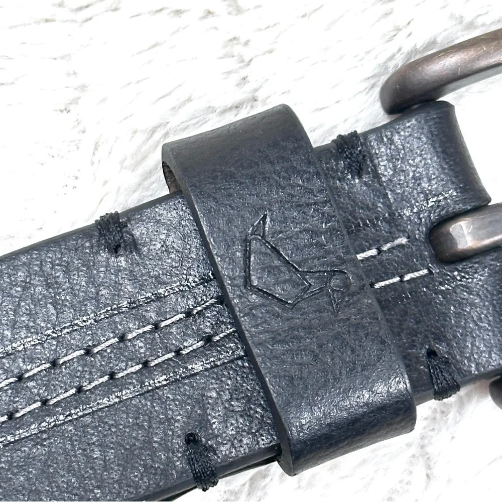 Alesbury Elegant Black Genuine Leather Belt  Brushed Metal Buckle 36 / 90. NWOT